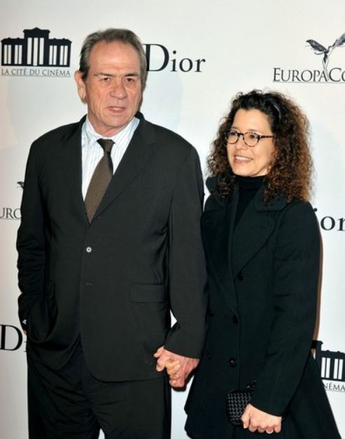 Tommy Lee Jones with wife