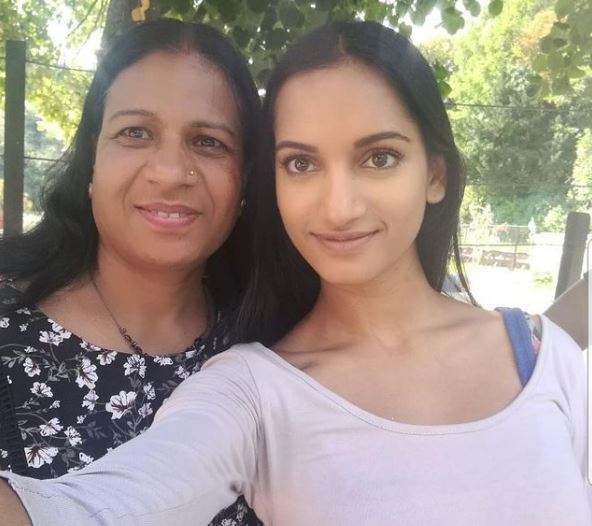 Amita Suman with mom