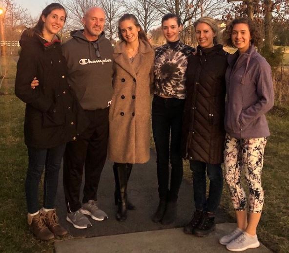 Glenn Kirschner with daughters