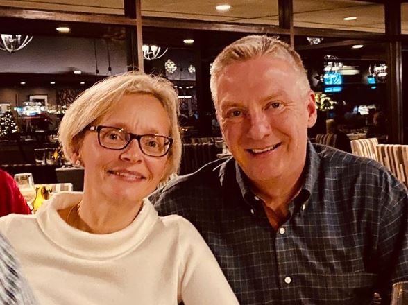 Tom Costello Wife (Updated 2023), Daughters, Salary, Net Worth