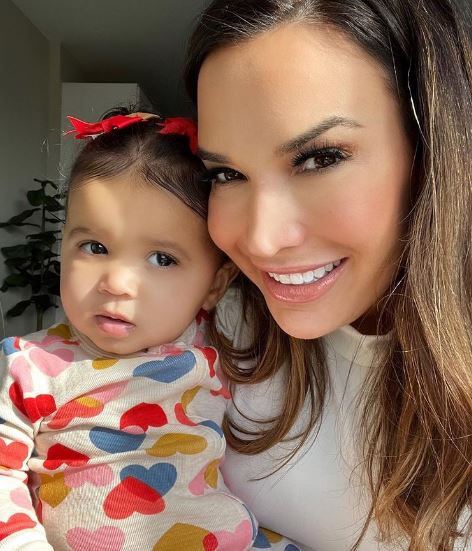 Erin Hawksworth with daughter