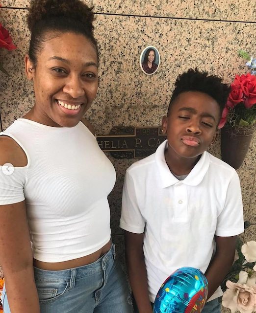 Diamond Lyons mom Diamond Lyons mom
