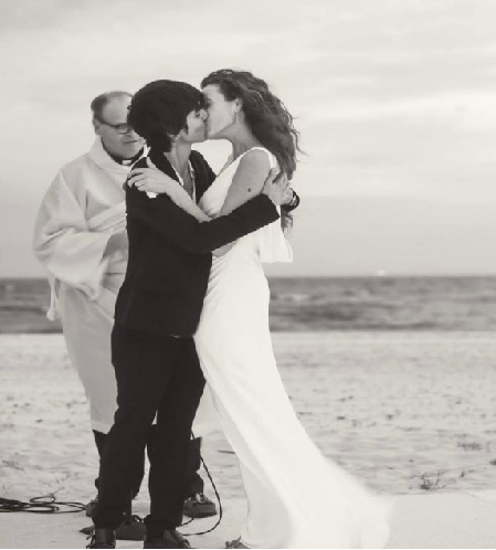 Stephanie Allynne wedding with Tig Notaro Stephanie Allynne wedding with Tig Notaro