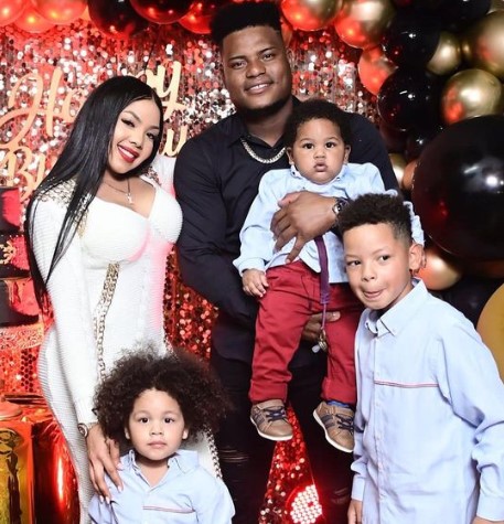 framber-valdez-with-his-wife-and-his-sons Framber Valdez with his wife and his sons