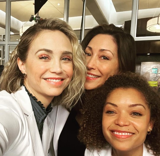 Fiona Gubelmann with The Good Doctor crew