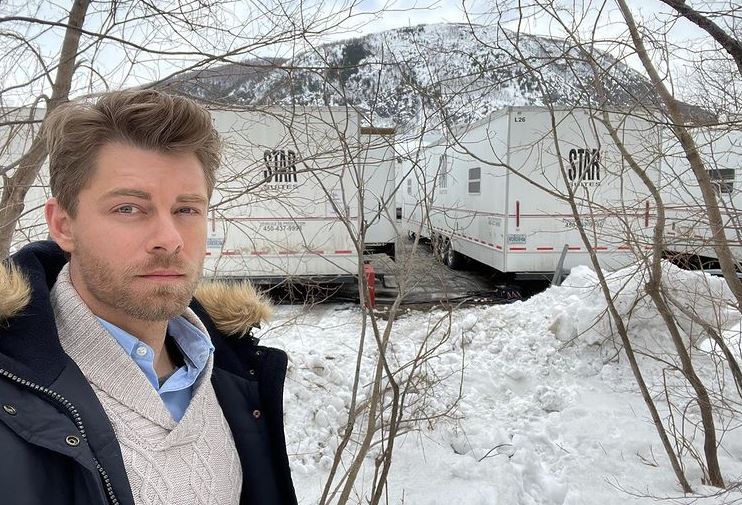 Luke Mitchell Age, Wife, Children, Net Worth, 2021