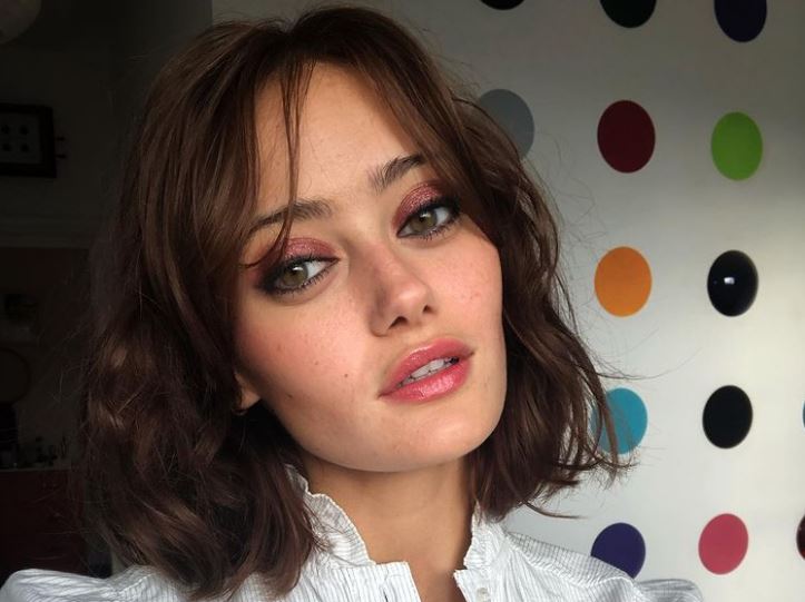 Is Ella Purnell Dating In 2021? Her Boyfriend, Family, Net Worth