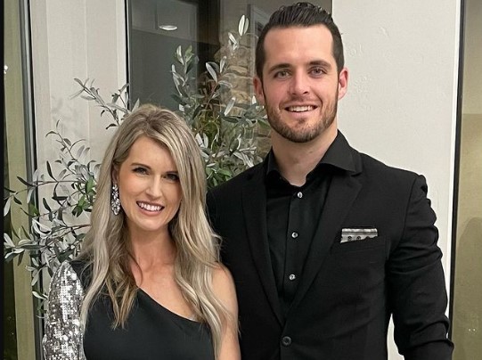 is-derek-carr-married-his-wife-family-children-details