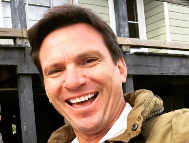 Is Bill Weir Still Married? Wife, Children, Net Worth, Now