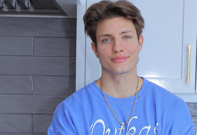 Matt Rife Relationship Status (2023) | Dating, Girlfriend, Parents, Net Worth