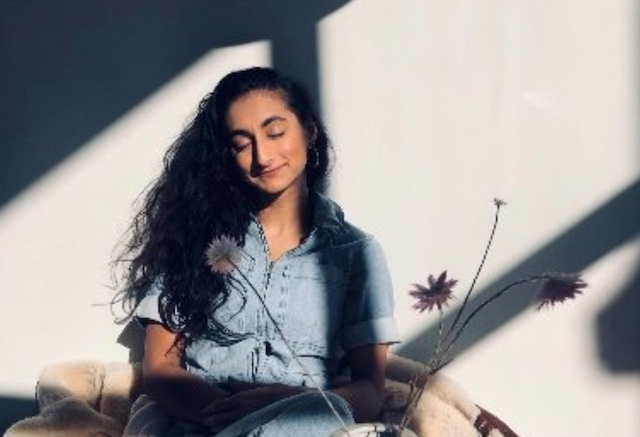 Red Rose Ashna Rabheru Bio, Age, Family, Dating, Movies, Net Worth