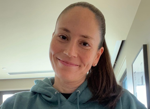 sue-bird-wife-partner-family-daughter-parents-salary-net-worth