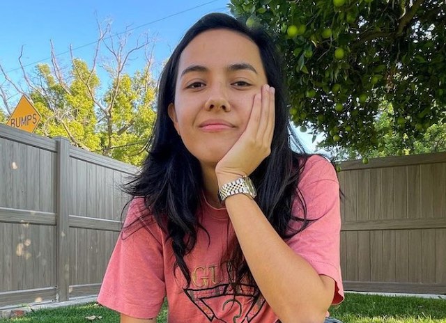 Is Elle Mills Married? Partner, Parents, Siblings