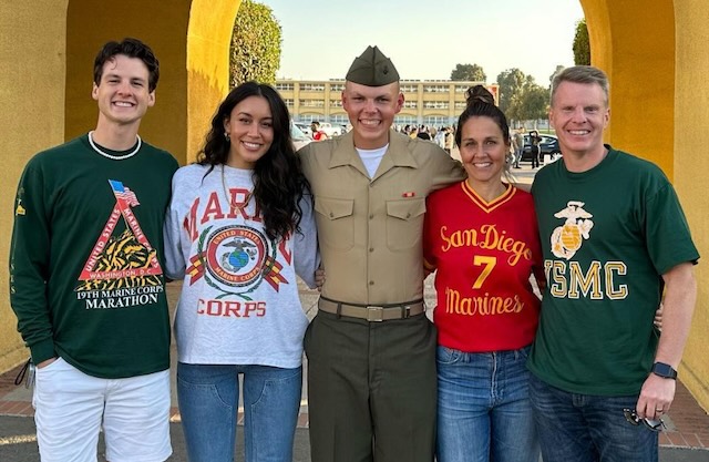 The Bachelor Litia Garr Job And Parents Details